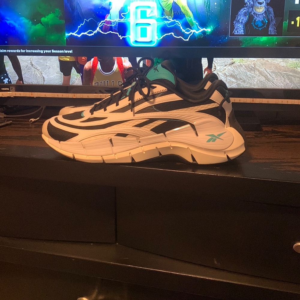 Reebok zig kinetica size 13